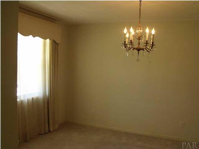 6000 Drexel Road Pensacola, FL 32504 - Photo 3 of 19 dining room