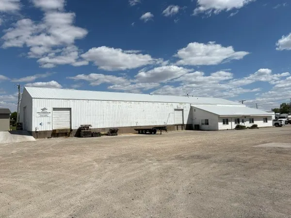 $850,000 | 117 North 1st Street, Eldridge, IA 52748