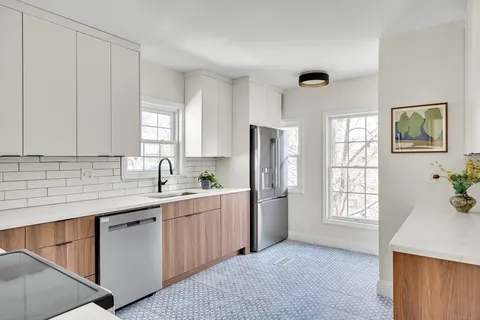 $1,170,000 | 58-60 Elmwood Street, Unit 58, Somerville, MA 02144