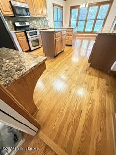 703 Foxgate Road Louisville, KY 40223 - Photo 5 of 32 IMG_2407