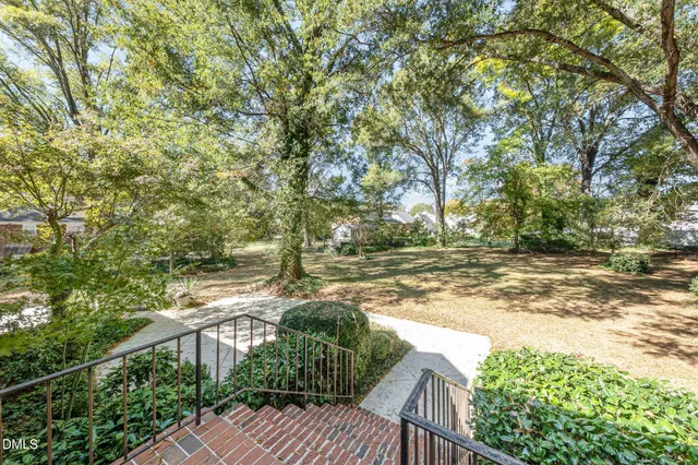 $475,500 | 2055 Shirley Drive, Burlington, NC 27215