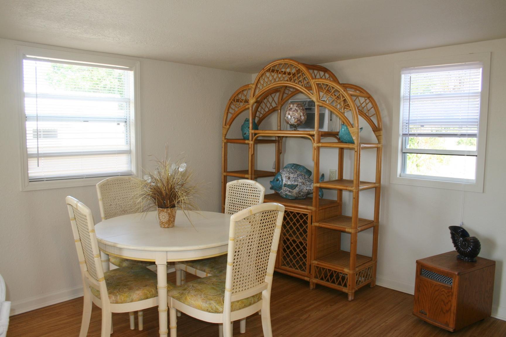 6970 Southeast Ridgeway Terrace Hobe Sound, FL 33455 - Photo 4 of 24 023