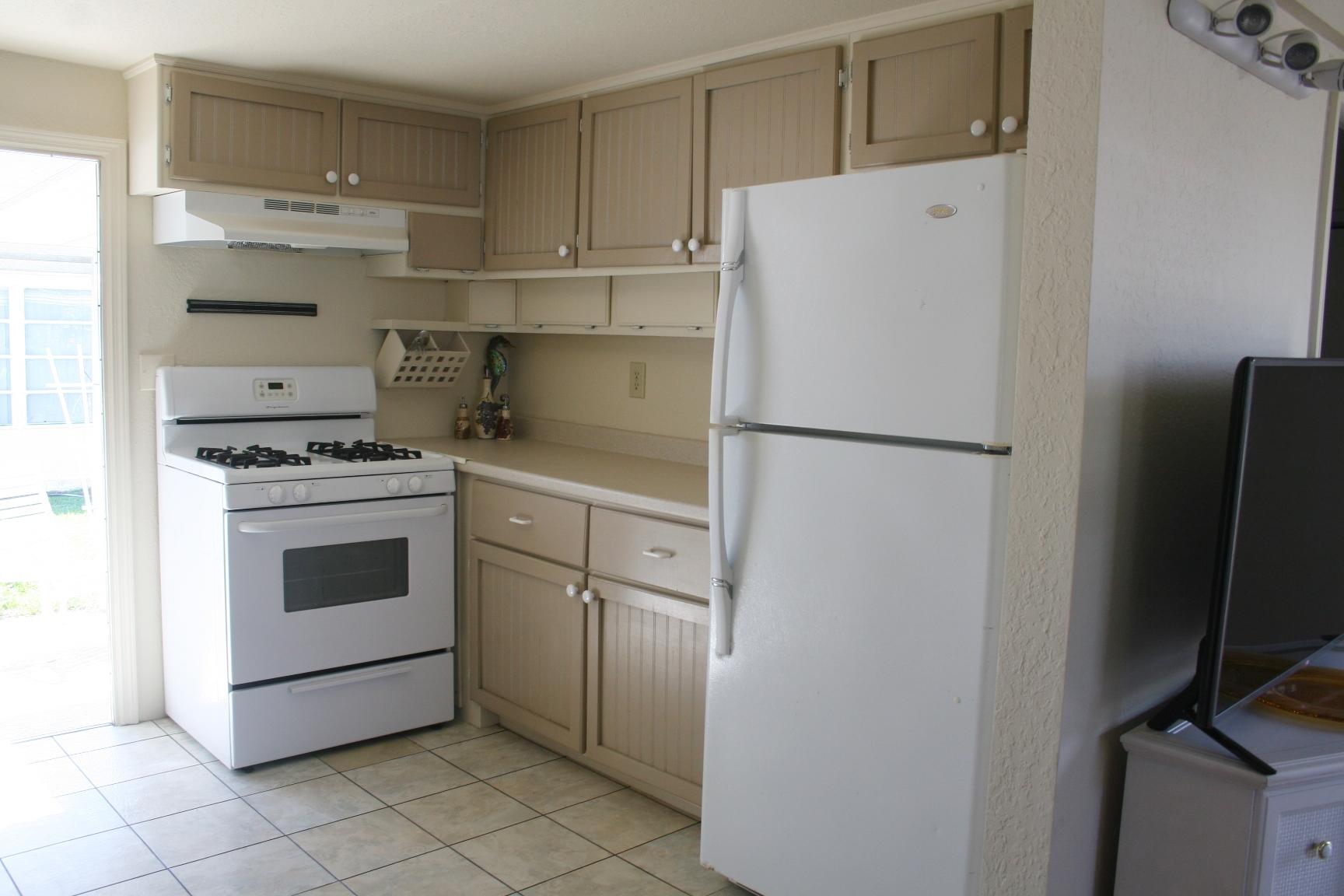 6970 Southeast Ridgeway Terrace Hobe Sound, FL 33455 - Photo 8 of 24 010