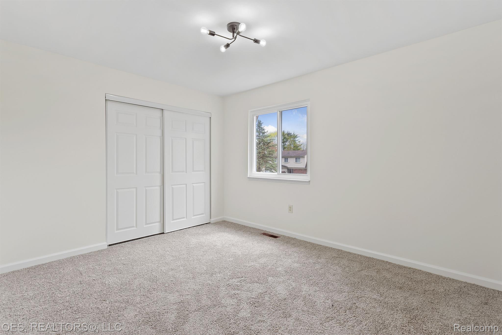 22510 Deerfield Road Novi, MI 48375 - Photo 28 of 42 Gallery Image 28