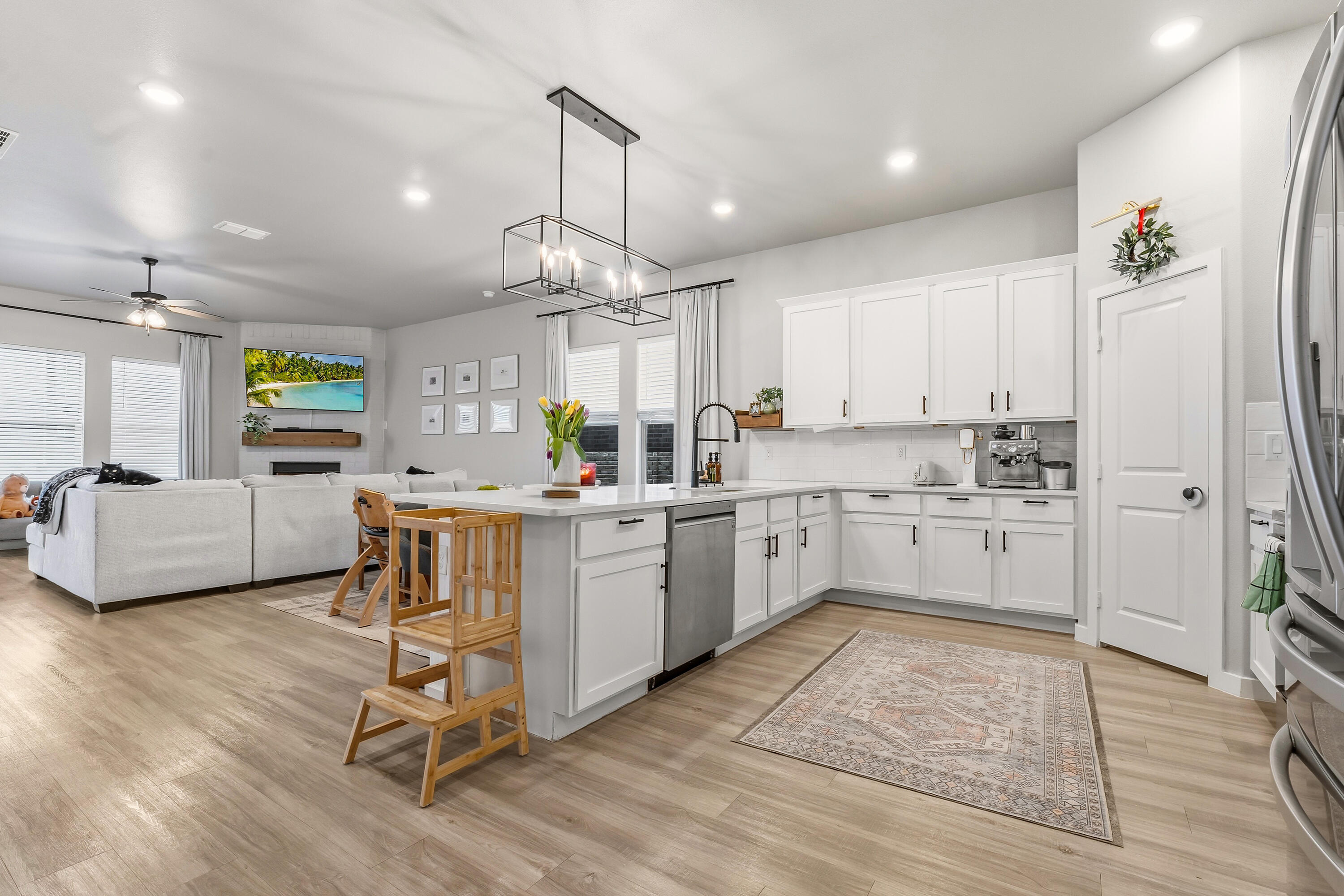 1915 136th Street Lubbock, TX 79423 - Photo 4 of 21 DSC04893