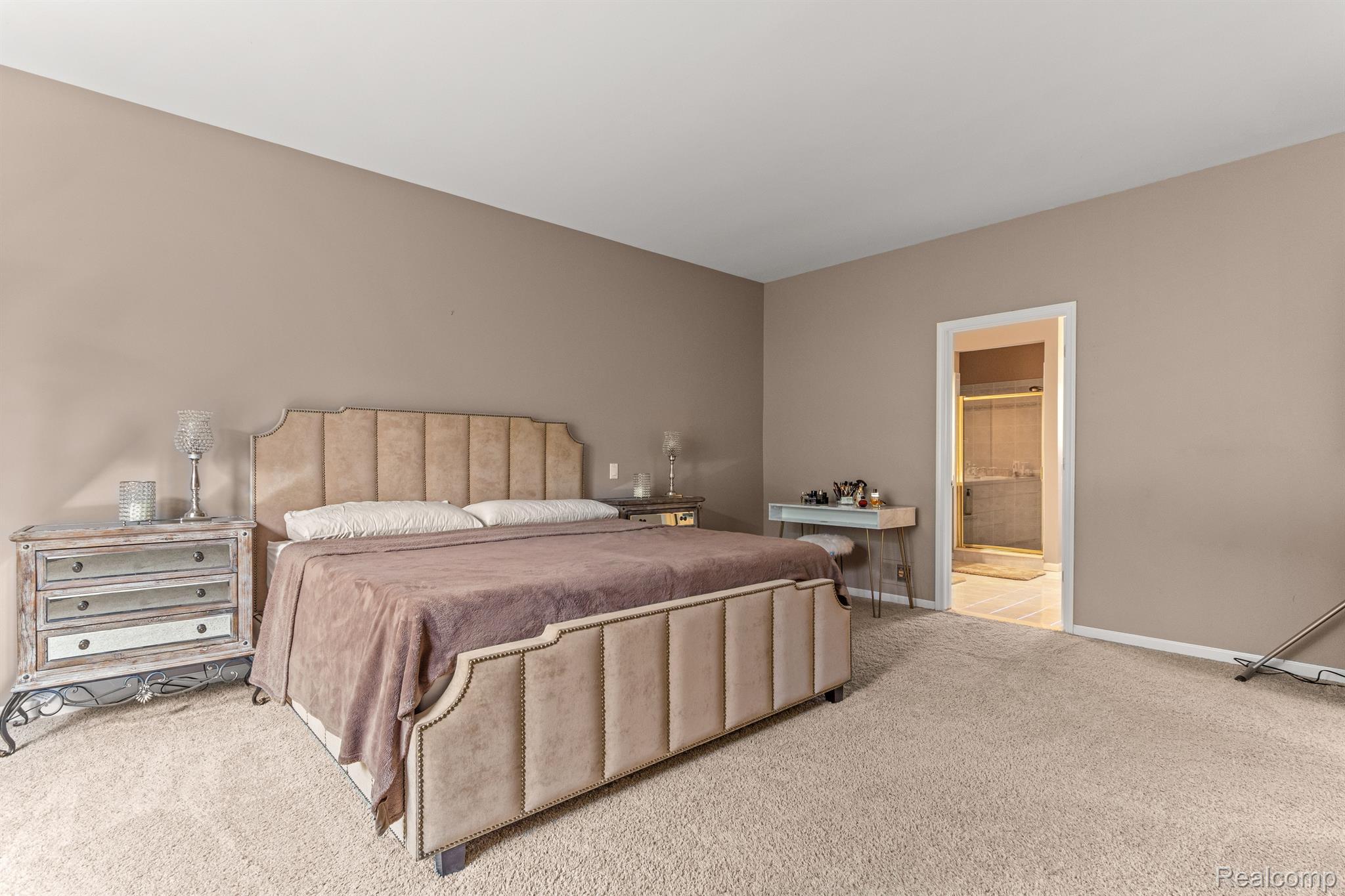 26114 Steele Road Farmington, MI 48331 - Photo 19 of 45 Gallery Image 19