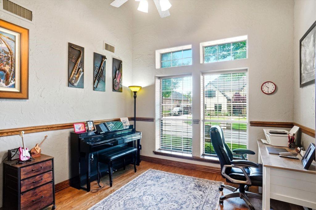 620 Highview Lane Hurst, TX 76054 - Photo 7 of 40 a reading room with furniture and a window