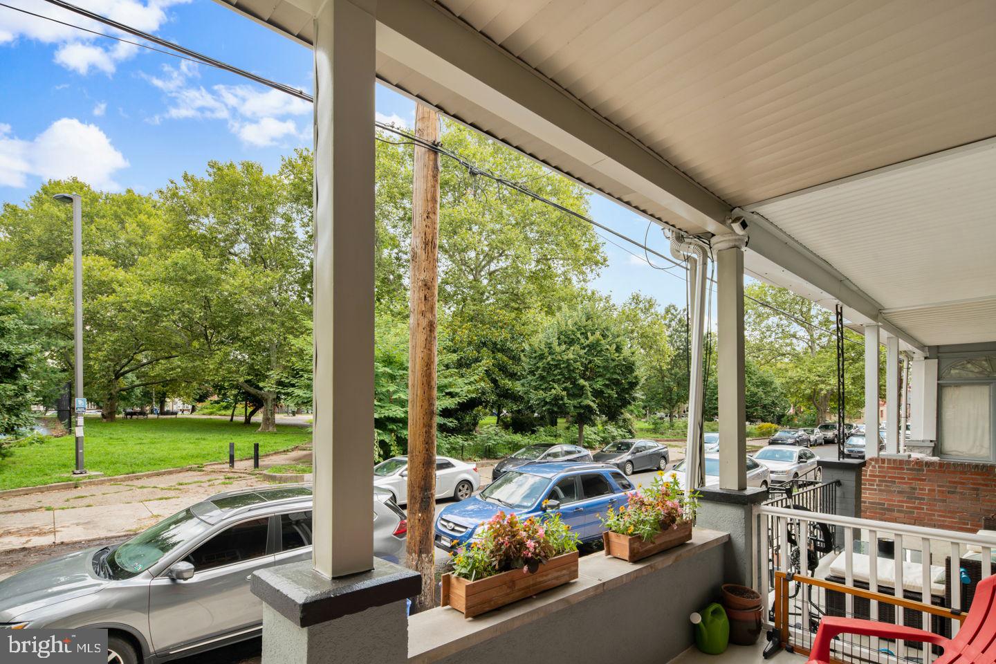 2332 Reed Street Philadelphia, PA 19146 - Photo 3 of 27 Gallery Image 3