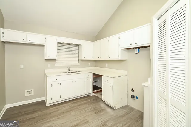 $1,750 | 6745 Buckhurst Trail, Atlanta, GA 30349