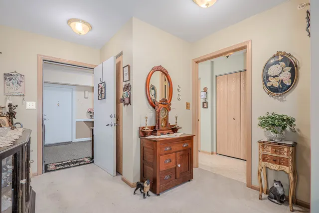 $112,000 | 801 North McLean Boulevard, Unit 316, Elgin, IL 60123