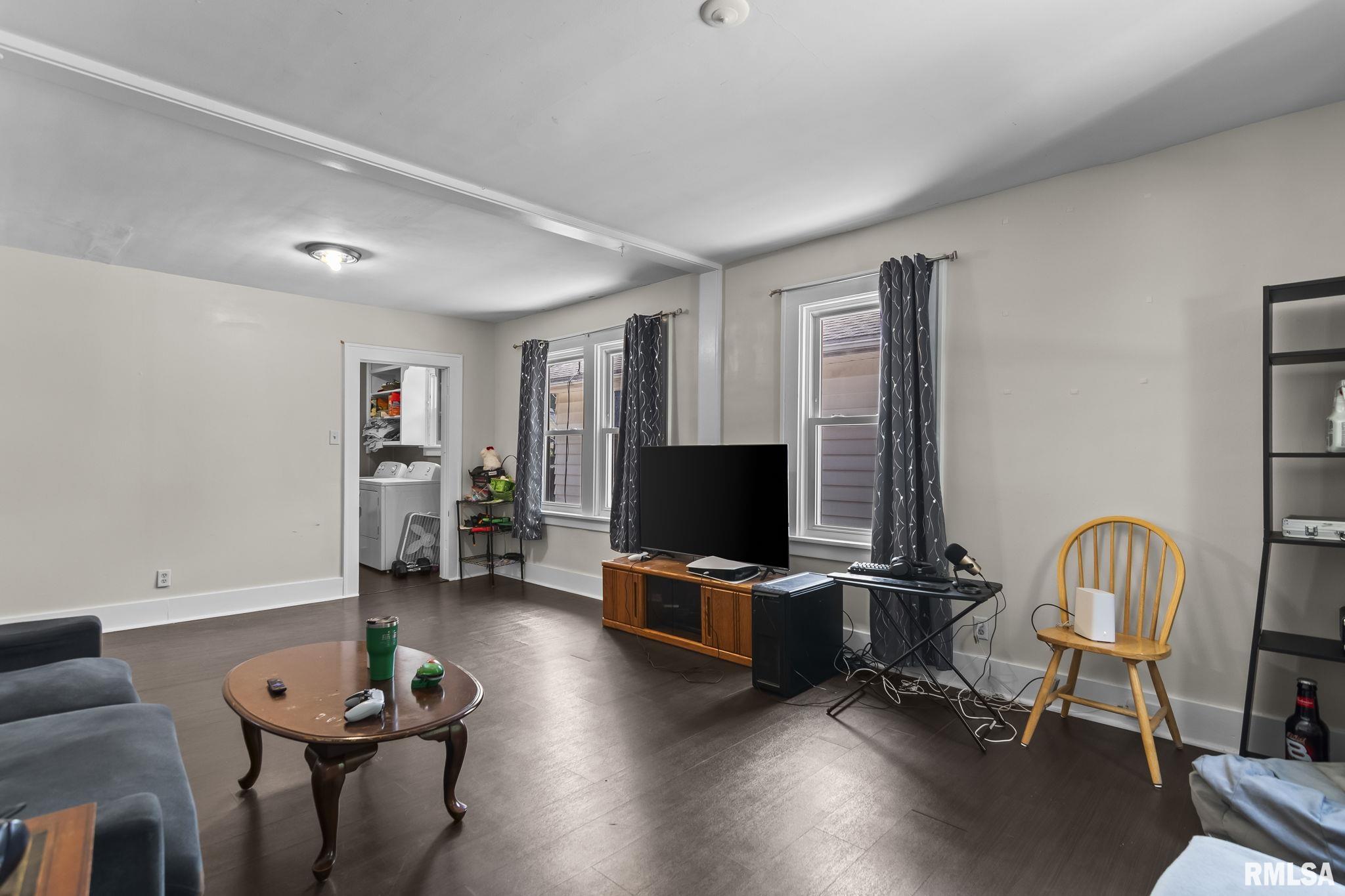 1904 South College Street Springfield, IL 62704 - Photo 4 of 29