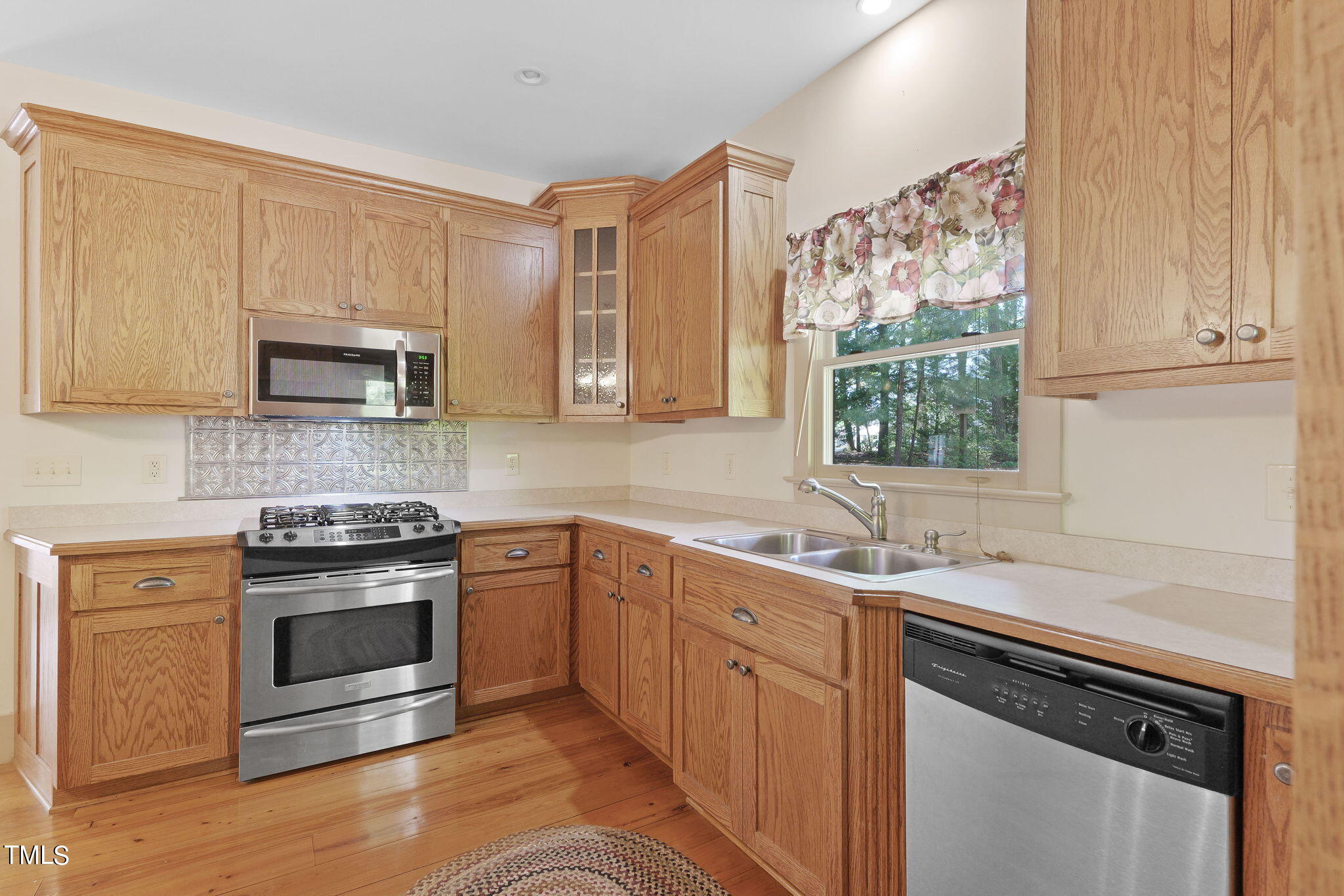 1561 Phillips Road Dunn, NC 28334 - Photo 15 of 49 28-web-or-mls-37-print-P1172752