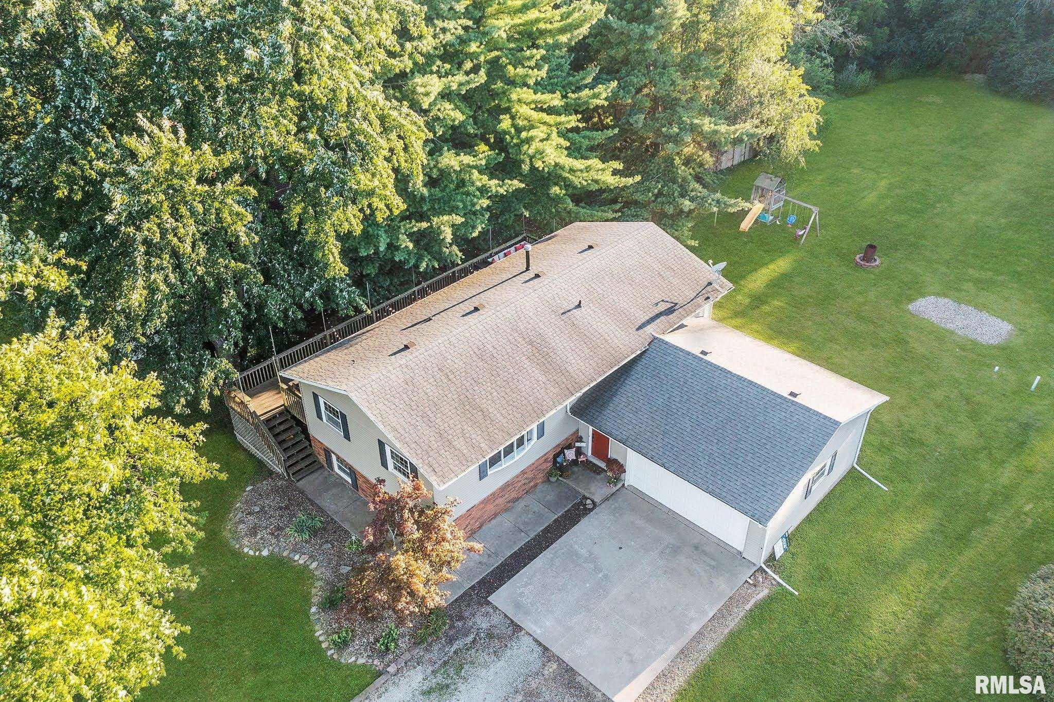 1569 Hickory Point Road Metamora, IL 61548 - Photo 2 of 45