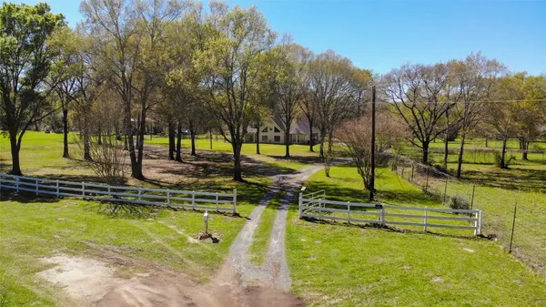 $887,000 | 17406 County Road 4821, Normangee, TX 77871