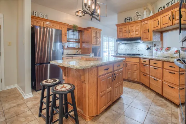 $887,000 | 17406 County Road 4821, Normangee, TX 77871