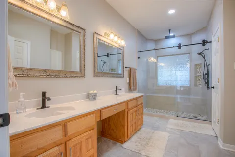 $1,200,000 | 17406 County Road 4821, Normangee, TX 77871