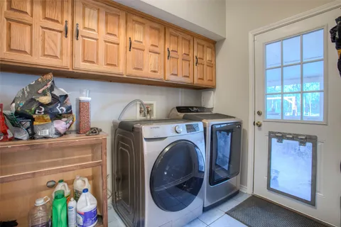 $1,200,000 | 17406 County Road 4821, Normangee, TX 77871