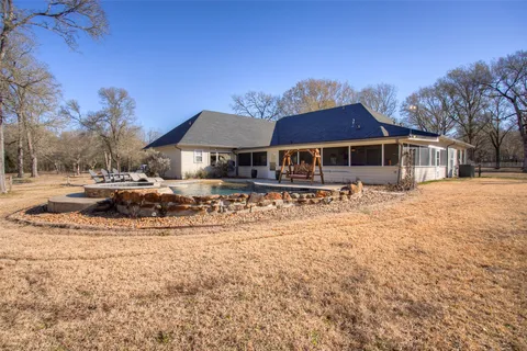 $1,200,000 | 17406 County Road 4821, Normangee, TX 77871