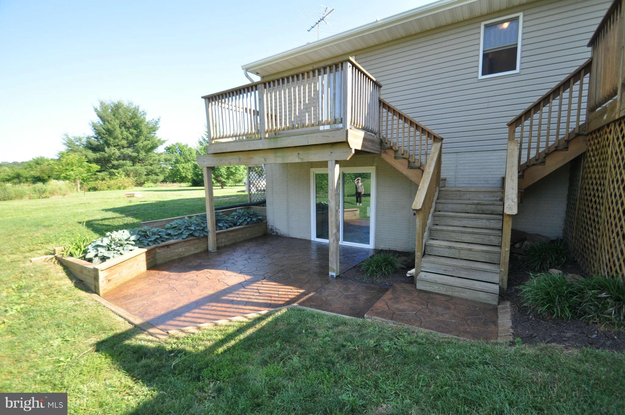 5136 Perry Road Mount Airy, MD 21771 - Photo 26 of 29 Deck off MASTER BEDROOM and Patio Below