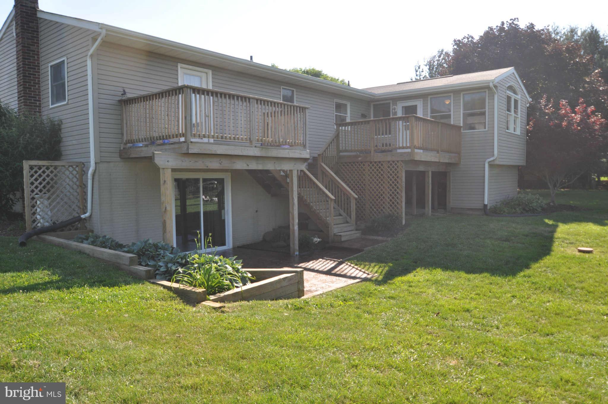 5136 Perry Road Mount Airy, MD 21771 - Photo 27 of 29 Two Decks joined by connecting Stairway