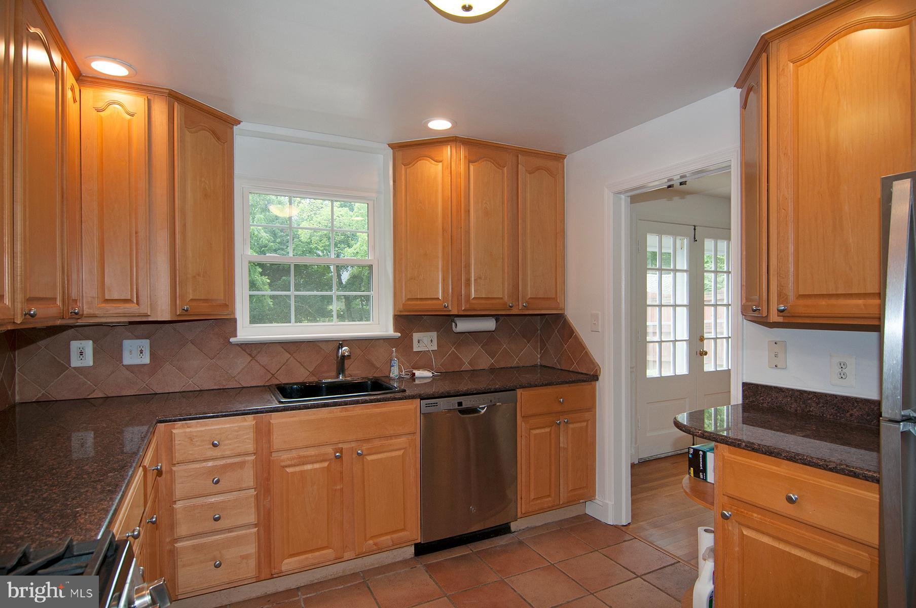 5504 Beech Avenue Bethesda, MD 20814 - Photo 15 of 28