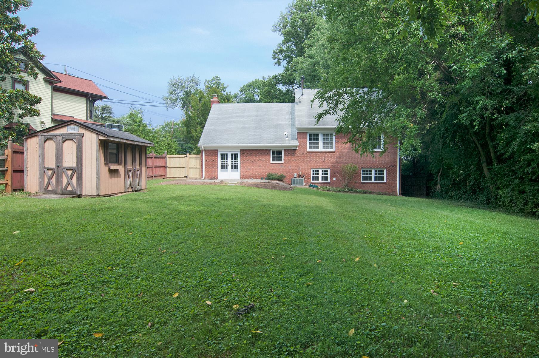 5504 Beech Avenue Bethesda, MD 20814 - Photo 6 of 28