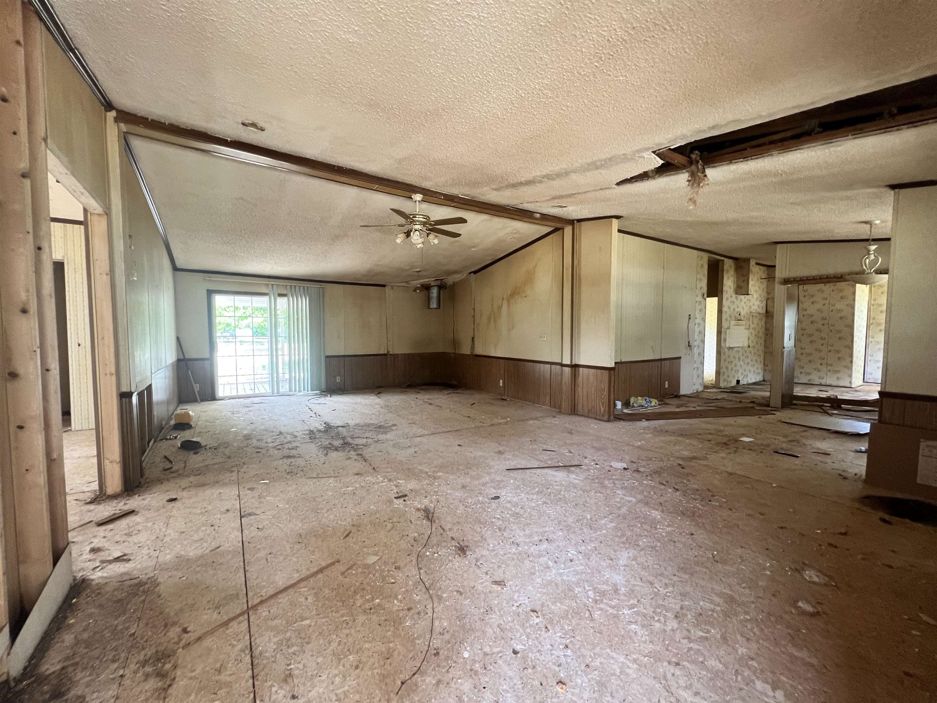 724 East Victor Hill Road Duncan, SC 29334 - Photo 5 of 10