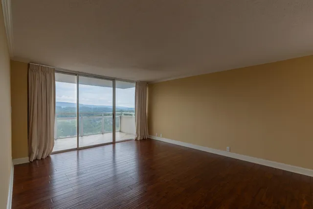 $1,700 | 1131 Stringers Ridge Road, Unit 7C, Chattanooga, TN 37405