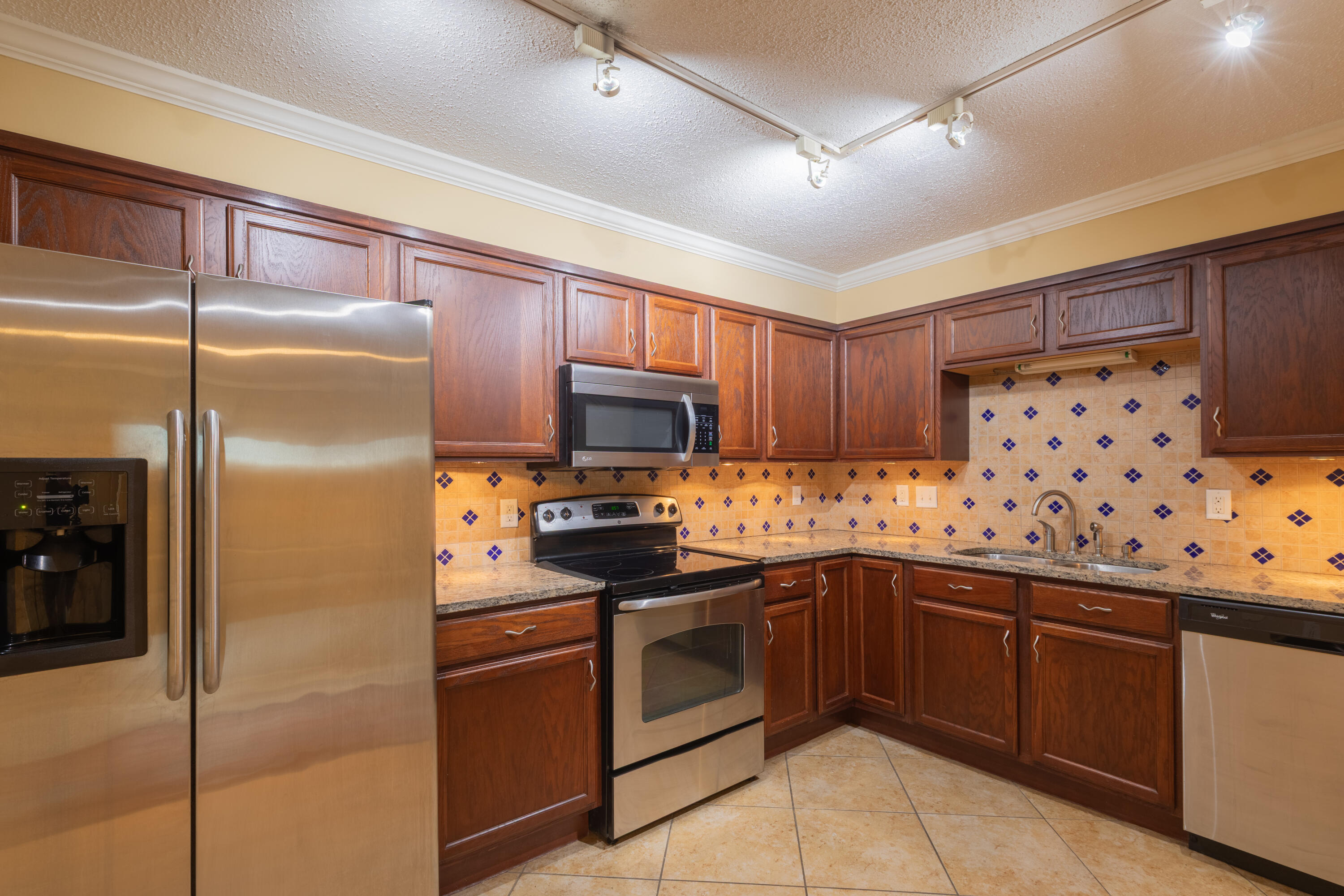 1131 Stringers Ridge Road, Unit 7C Chattanooga, TN 37405 - Photo 5 of 16 Pinnacle-5