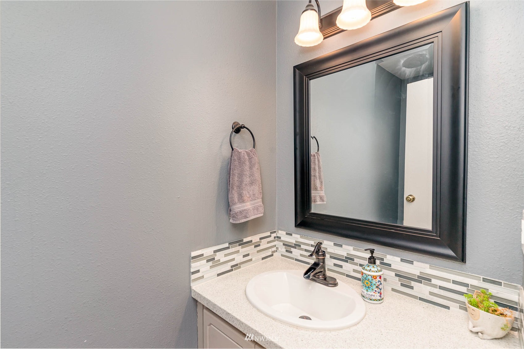 21501 4th Avenue West, Unit B14 Bothell, WA 98021 - Photo 14 of 24