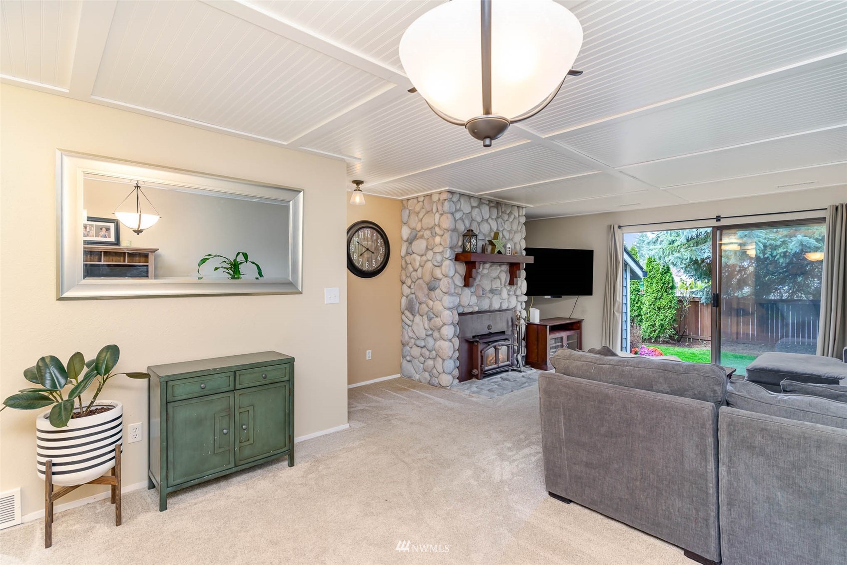 21501 4th Avenue West, Unit B14 Bothell, WA 98021 - Photo 8 of 24