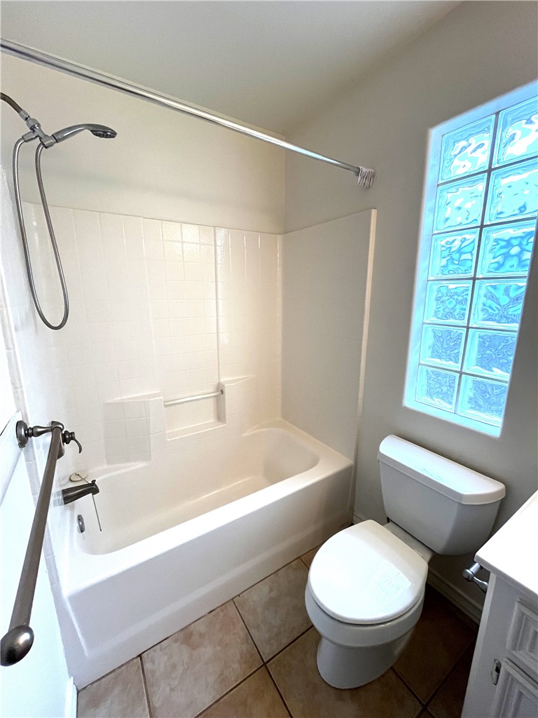 15323 Cruiser Street, Unit B Corpus Christi, TX 78418 - Photo 12 of 15