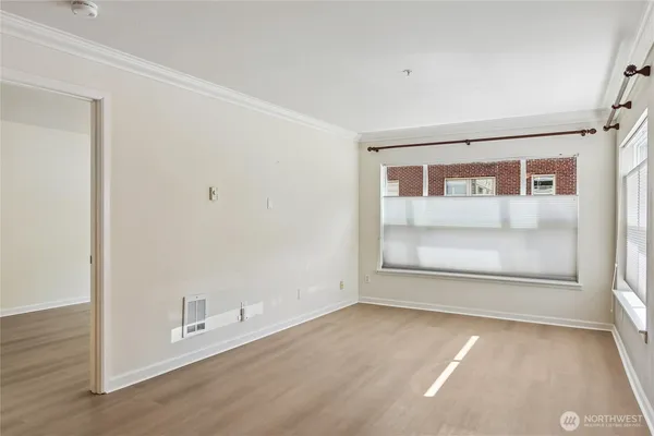 $1,950 | 621 5th Avenue North, Unit 103, Seattle, WA 98109