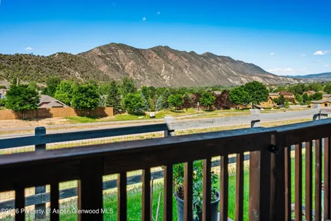 $700,000 | 99 Redstone Drive, New Castle, CO 81647
