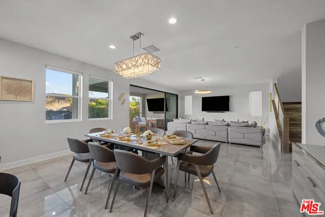 $1,249,000 | 18952 Lauren Lane, Santa Clarita, CA 91350
