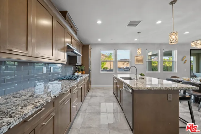 $1,249,000 | 18952 Lauren Lane, Santa Clarita, CA 91350