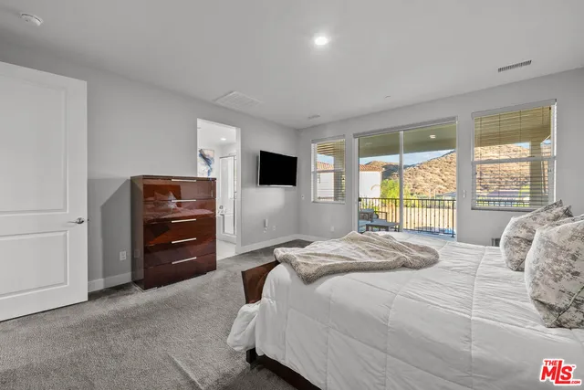 $1,249,000 | 18952 Lauren Lane, Santa Clarita, CA 91350