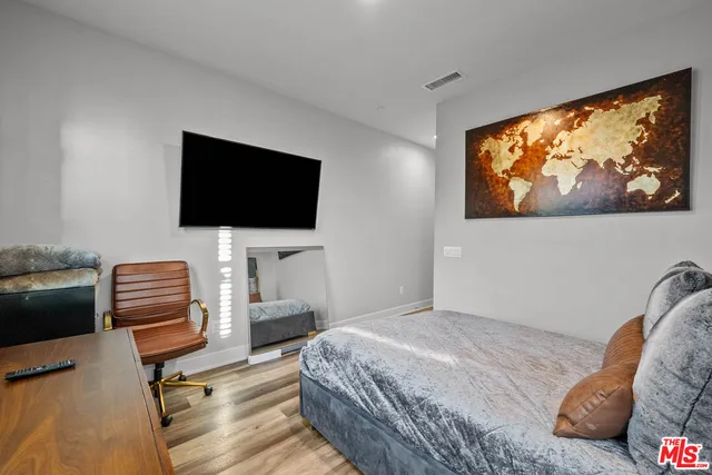 $1,249,000 | 18952 Lauren Lane, Santa Clarita, CA 91350