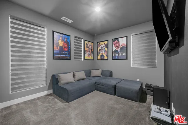 $1,249,000 | 18952 Lauren Lane, Santa Clarita, CA 91350