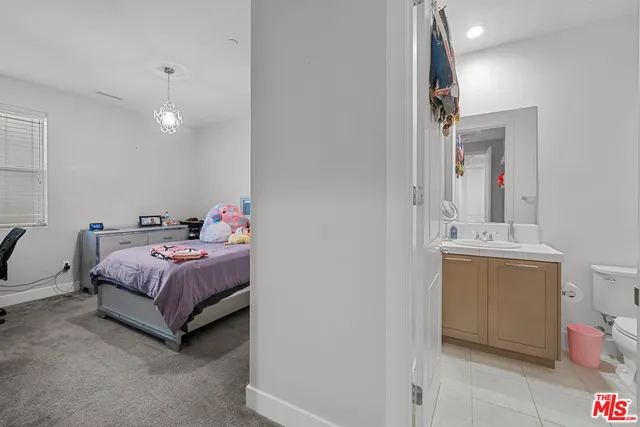 $1,249,000 | 18952 Lauren Lane, Santa Clarita, CA 91350