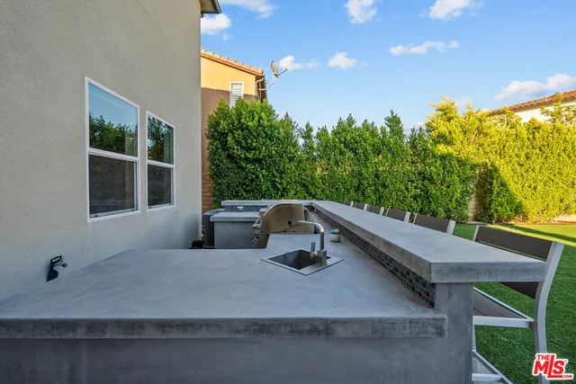 $1,249,000 | 18952 Lauren Lane, Santa Clarita, CA 91350