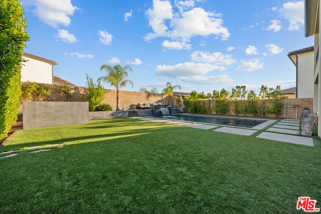 $1,249,000 | 18952 Lauren Lane, Santa Clarita, CA 91350