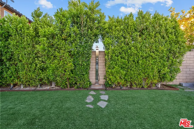 $1,249,000 | 18952 Lauren Lane, Santa Clarita, CA 91350