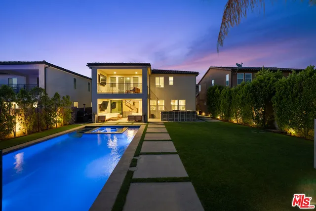 $1,249,000 | 18952 Lauren Lane, Santa Clarita, CA 91350