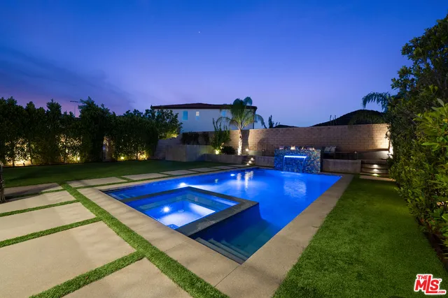 $1,249,000 | 18952 Lauren Lane, Santa Clarita, CA 91350