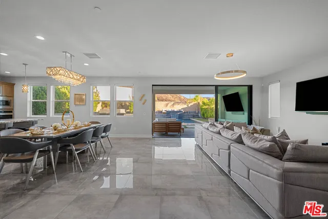 $1,249,000 | 18952 Lauren Lane, Santa Clarita, CA 91350