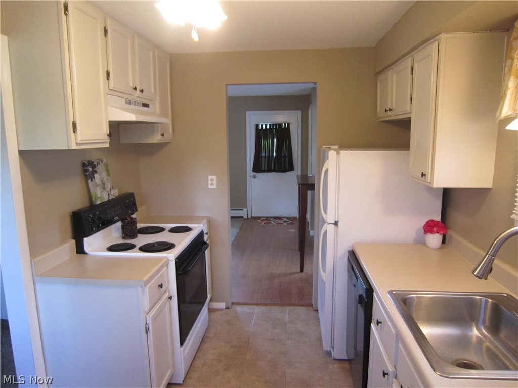 11032 Thwing Road Chardon, OH 44024 - Photo 7 of 16 Gallery Image 7