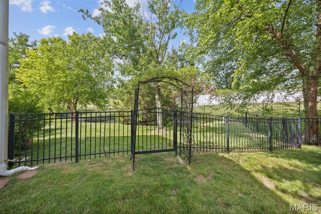 707 St Joseph Ridge Court St. Louis, MO 63129 - Photo 36 of 42 Gallery Image 36