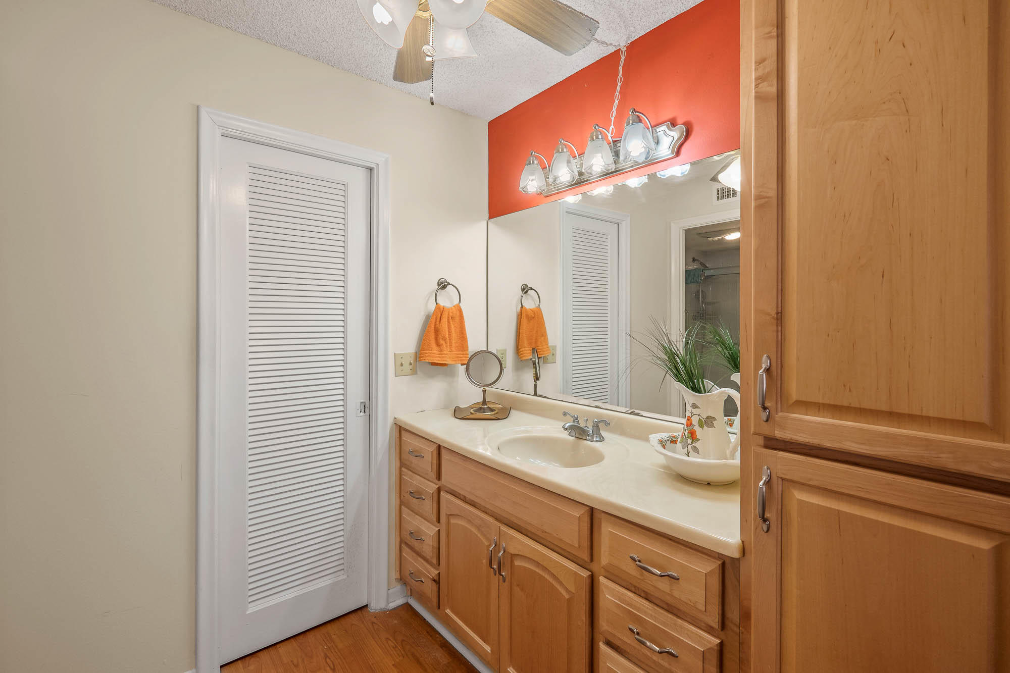 7 Royal Palm Way, Unit 305 Boca Raton, FL 33432 - Photo 14 of 24 014-Boca-Bayou-Condo-Boca-Raton-Interior