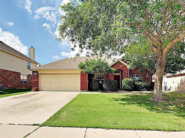 $2,550 | 3223 Winding Ridge Circle, Arlington, TX 76063